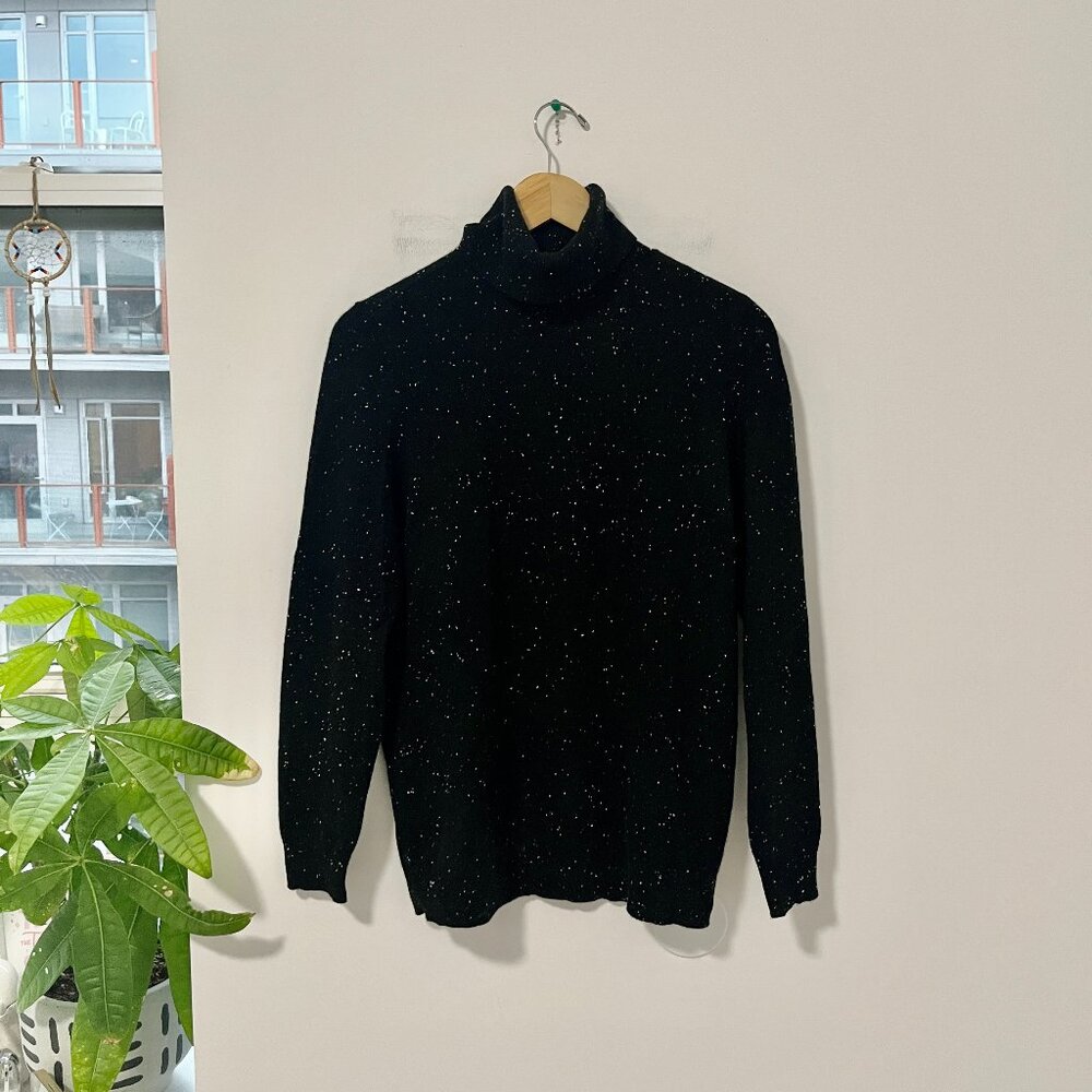 Bloomingdale's Black Spotted Cashmere Turtleneck Sweater Size Large